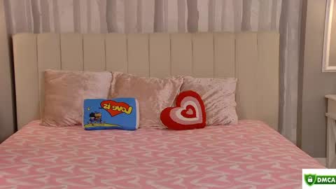 Ella online show from May 14, 4:52 am