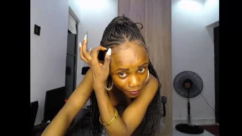 ella online show from February 6, 5:56 am