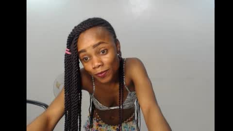 ella online show from September 22, 6:04 am