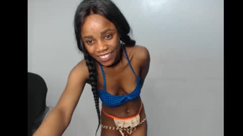 ella online show from December 4, 5:17 am