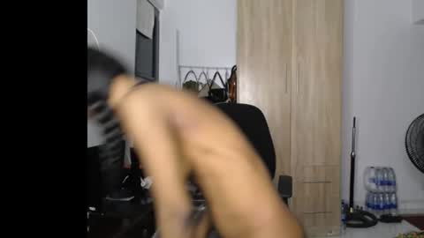 ella online show from February 21, 5:08 am