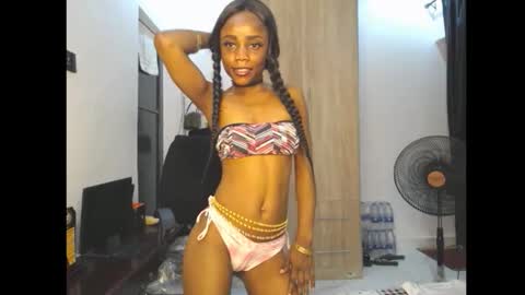 ella online show from March 19, 5:44 am