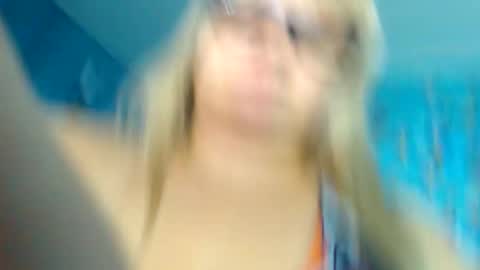 Snapshot of ellabella36dd chatting on November 19, 10:54 pm IsaBella online show from November 19, 10:54 pm