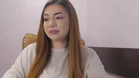 Ella online show from March 8, 4:27 am