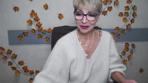 EllaBonito online show from December 8, 9:35 am