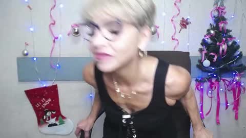 EllaBonito online show from December 20, 6:29 am
