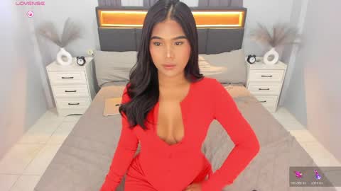 Snapshot of ellabrown_ chatting on April 10, 3:56 am SINGLE PO online show from April 10, 3:56 am