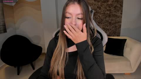 EllaClark online show from December 30, 9:29 pm