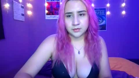 Ella Frannz online show from May 7, 3:12 am