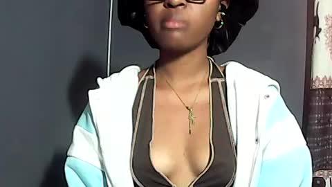 ellah245 online show from July 4, 10:54 am