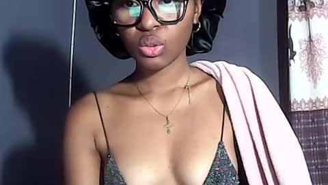 ellah245 online show from July 5, 12:45 pm