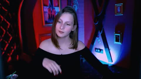 Snapshot of ellahorton chatting on September 27, 5:07 pm Ella online show from September 27, 5:07 pm