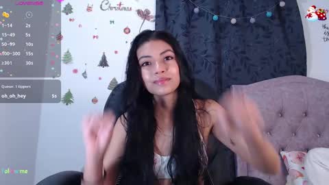 Snapshot of ellajonz chatting on December 7, 2:53 am Ella Amoneth online show from December 7, 2:53 am