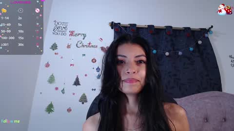 Snapshot of ellajonz chatting on December 7, 5:59 am Ella Amoneth online show from December 7, 5:59 am