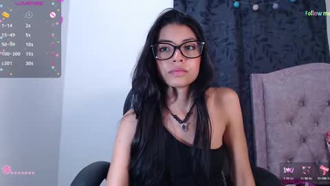 Snapshot of ellajonz chatting on January 26, 1:52 am Ella Amoneth online show from January 26, 1:52 am
