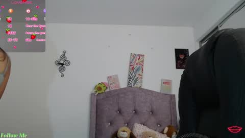 Snapshot of ellajonz chatting on June 12, 3:38 am Ella Amoneth online show from June 12, 3:38 am
