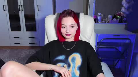 ellales online show from December 14, 8:41 am