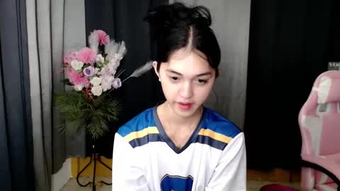 ELLA online show from February 18, 2:18 am