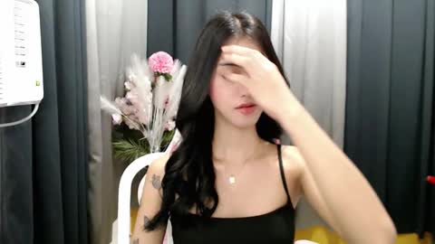 ELLA online show from April 30, 12:55 pm