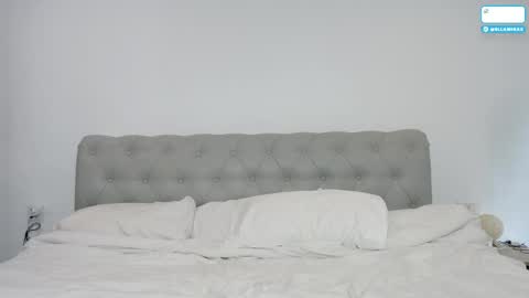 Snapshot of ellamirax chatting on May 12, 2:30 am Ella Mira online show from May 12, 2:30 am