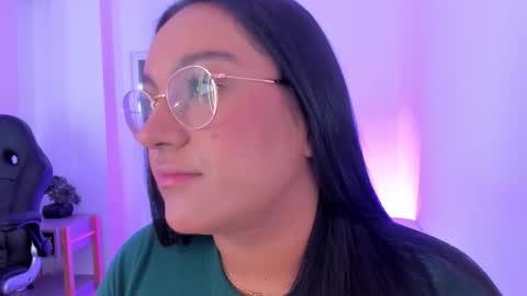 Ella online show from December 19, 12:12 pm