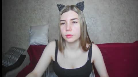 Snapshot of ellanuar chatting on March 6, 3:57 am EllaNuar online show from March 6, 3:57 am