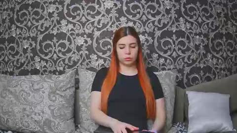 EllaNuar online show from February 12, 4:07 am