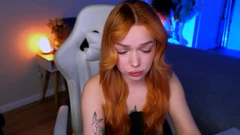 Ella online show from May 10, 5:45 am