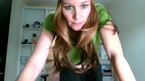 Elle online show from December 22, 11:24 pm