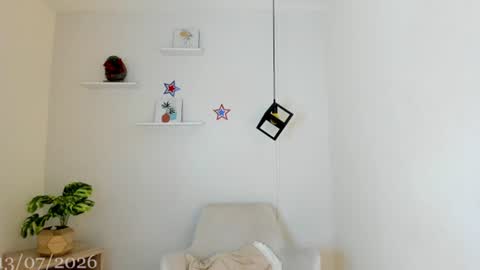 Eliana online show from July 14, 2:05 am