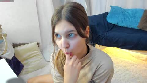 elle_ellise online show from October 31, 8:48 am