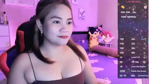 Snapshot of elleelle123 chatting on May 5, 1:52 pm Ann online show from May 5, 1:52 pm