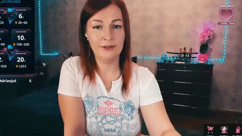 Elli   NEXT STREAM      online show from December 4, 7:01 pm
