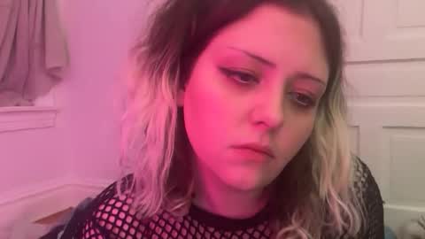 Snapshot of ellenauti chatting on February 16, 2:57 pm nautiellebbw online show from February 16, 2:57 pm