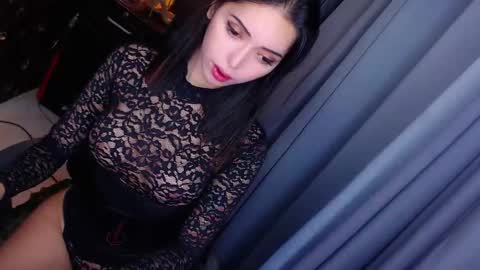 ellenawalter online show from December 8, 9:13 am