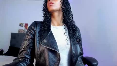  Ellie   online show from October 7, 2:14 pm