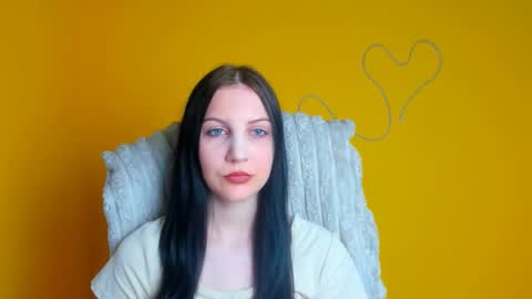 Snapshot of ellie_esmi chatting on May 21, 11:28 am ellie_esmi online show from May 21, 11:28 am