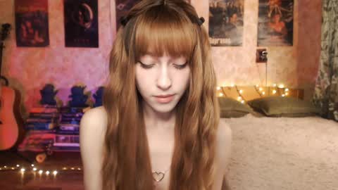 ellie_friendly online show from December 5, 11:40 pm