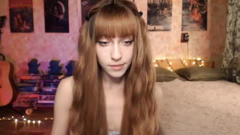 ellie_friendly online show from December 6, 11:47 pm