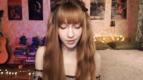 ellie_friendly online show from December 15, 12:18 am
