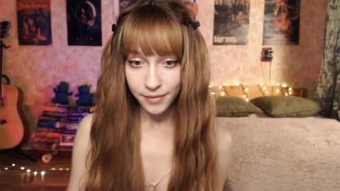 ellie_friendly online show from December 21, 3:25 am