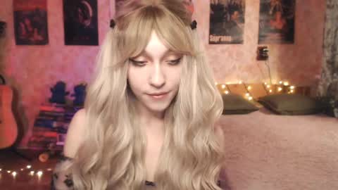 ellie_friendly online show from January 11, 12:33 am