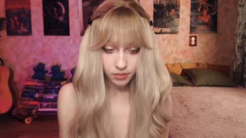 ellie_friendly online show from March 2, 12:09 am