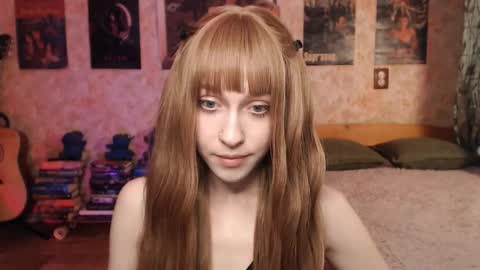 ellie_friendly online show from January 14, 1:44 am