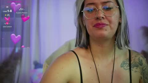 Ellie Ramos online show from April 29, 5:30 pm