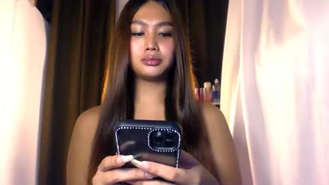 ellie online show from May 17, 1:36 am