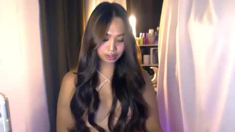 ellie online show from May 20, 10:16 pm