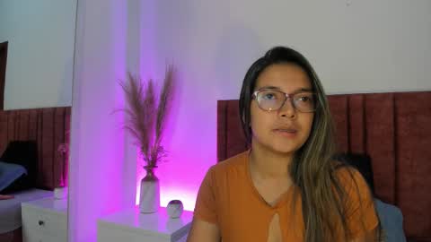 Ellie Fontans. online show from September 18, 6:43 pm