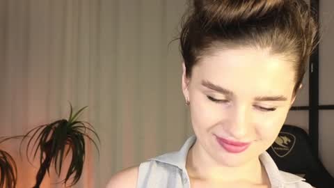 just Emily  online show from December 30, 3:24 pm