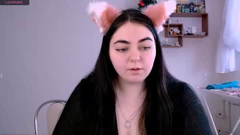 Snapshot of ellies_8 chatting on February 22, 9:34 am Ellie online show from February 22, 9:34 am